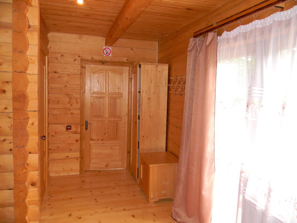Villa Guсulka Ksenia à Kossiv Chambre photo