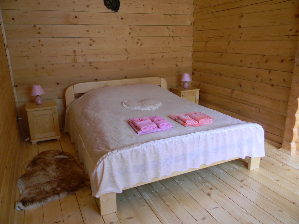 Villa Guсulka Ksenia à Kossiv Chambre photo