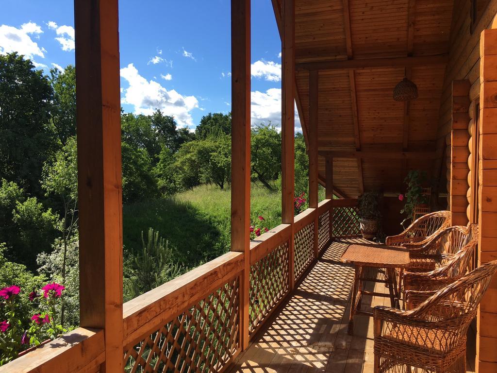 Villa Guсulka Ksenia à Kossiv Extérieur photo